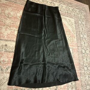 Babaton Aritzia skirt